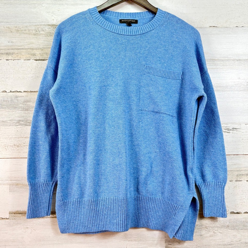 Banana Republic Womens Blue Crewneck Pocket Sweater Preppy Medium Classic